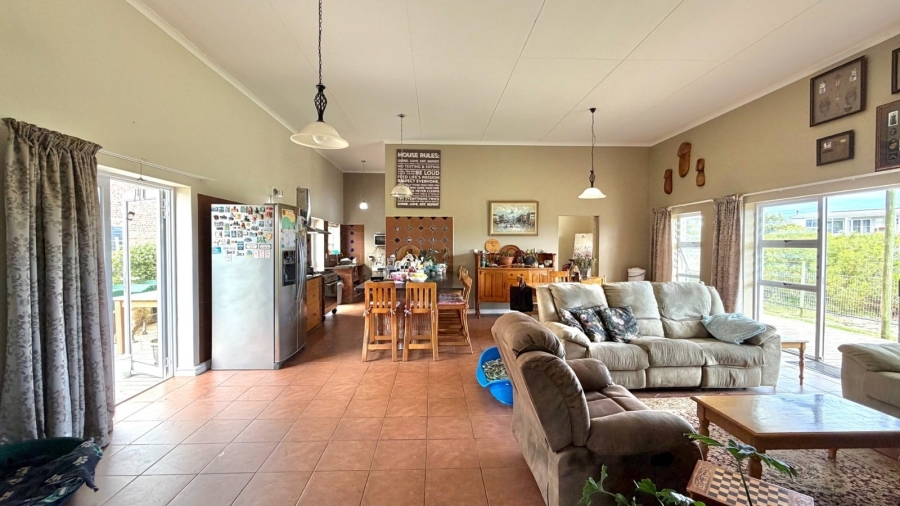 4 Bedroom Property for Sale in Bettys Bay Western Cape